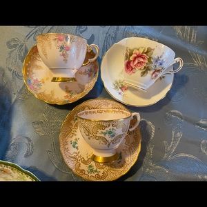 Tea cups vintage set